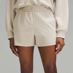 NWT lululemon athletica softstreme high rise short 4”